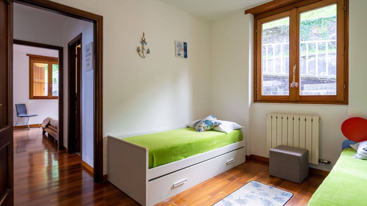 Someraro House | Nice apartment in villa for 6 people with WIFI, TV, balcony and pets allowed