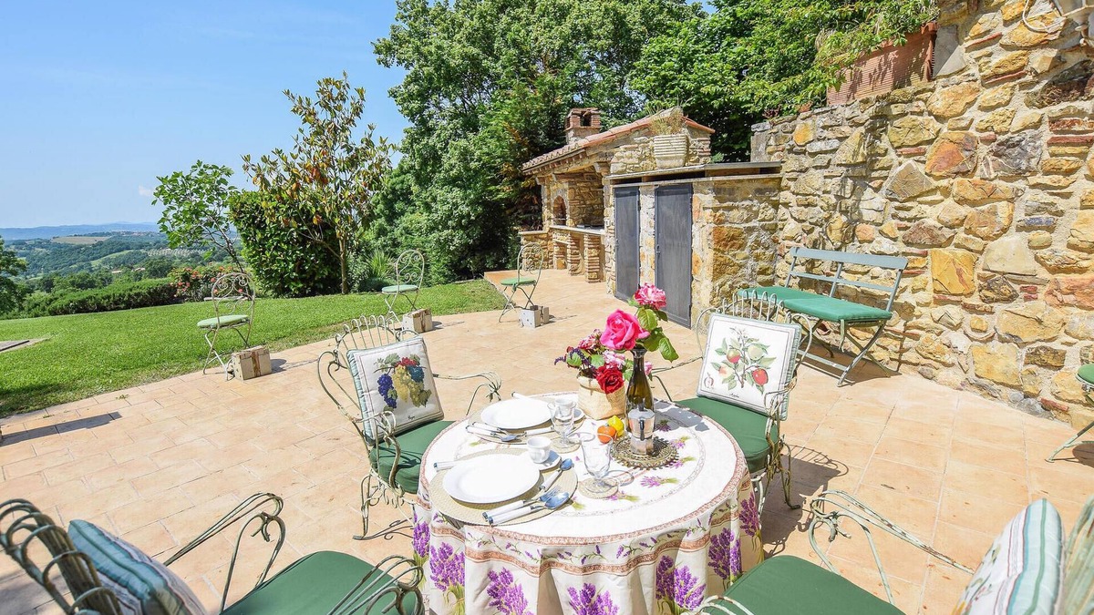 Semproniano Apartment | Nice apartment in Loc. Scalabrelli