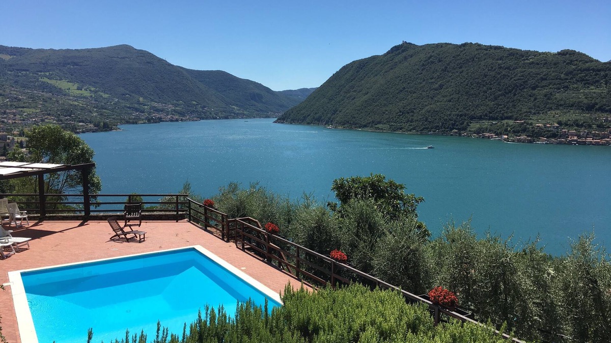 Sale Marasino Apartment | NICE APARTMENT WITH POOL, BEAUTIFUL LAKE VIEW CIN IT017169C2I33X8FKI