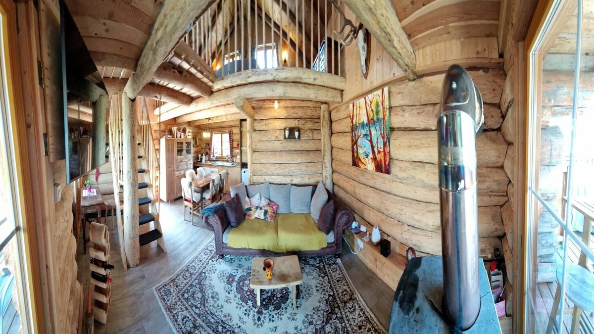 Klagenfurt-Wolfnitz Ski Chalet | Nice chalet in Klagenfurt with hot tub