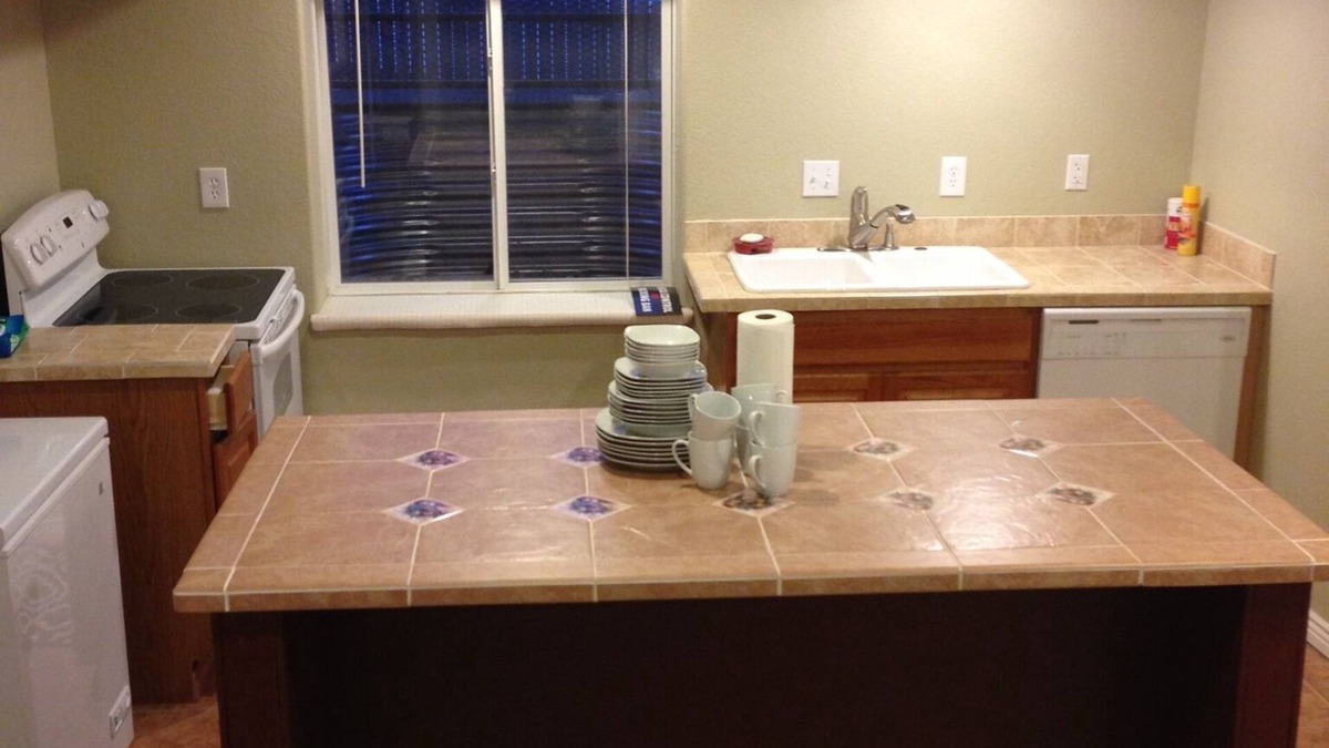 Vista Ridge Apartment | Nice basement in a nice home