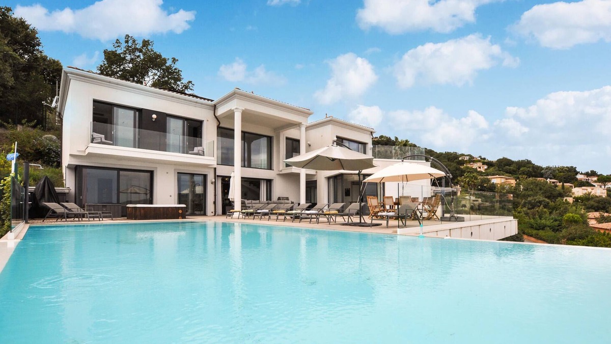 Les Adrets-de-l'Esterel House | Nice home in Les Adrets-de-l'Estérel