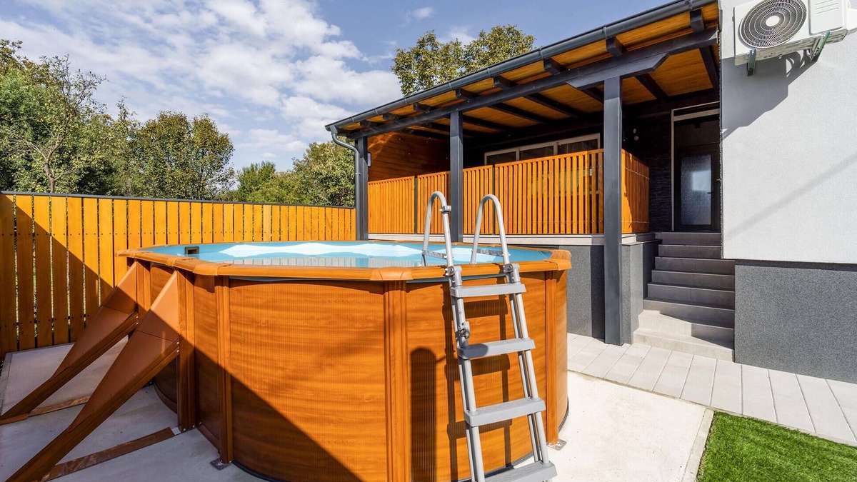 Bilje House | Nice home in Bilje with sauna