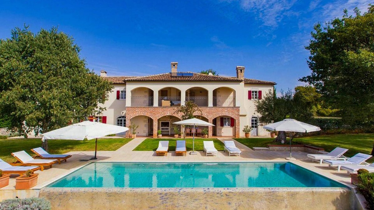 Filipini House | Nice home in Filipini with WiFi