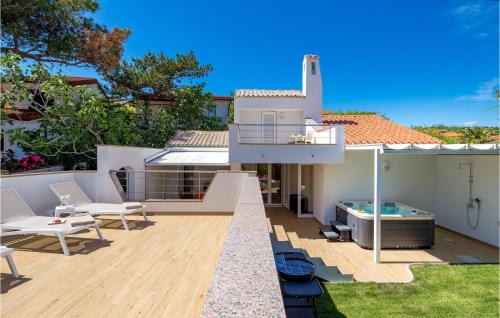 Lopar House | Nice Home In Lopar With Jacuzzi