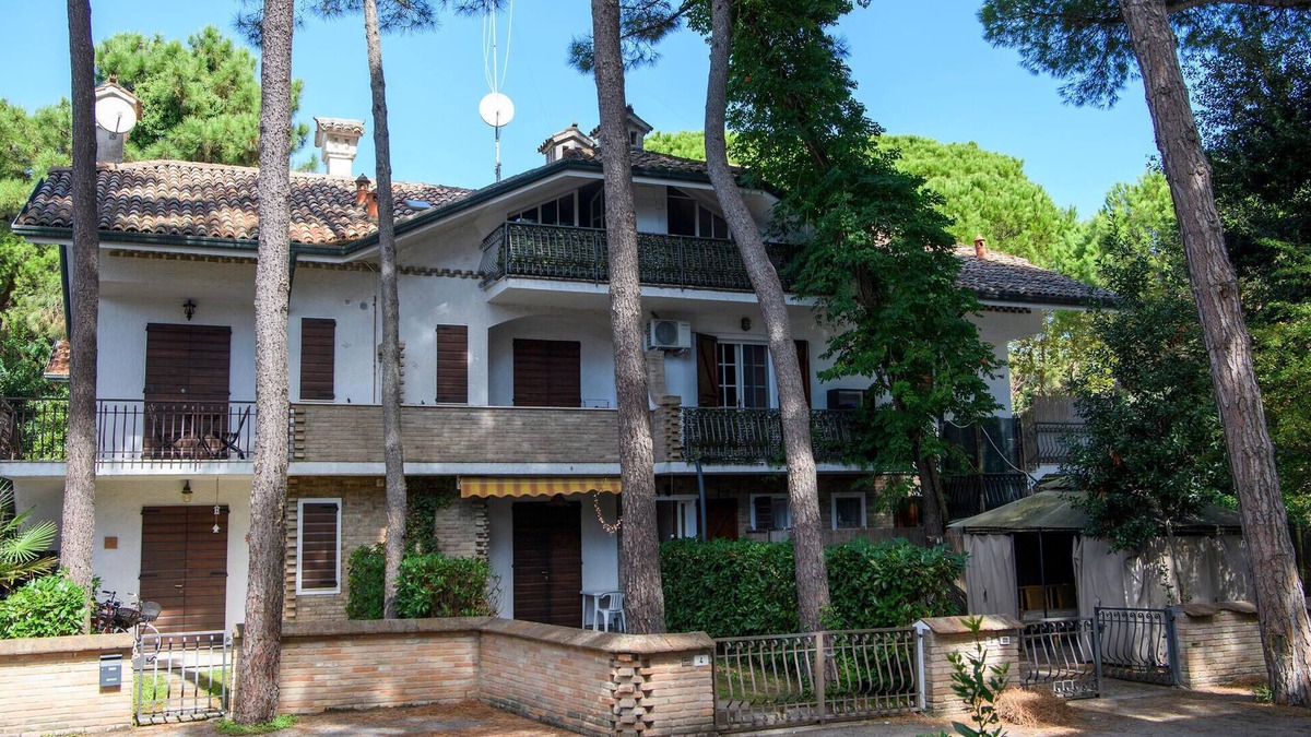 Marina Romea House | Nice home in Marina Romea with WiFi