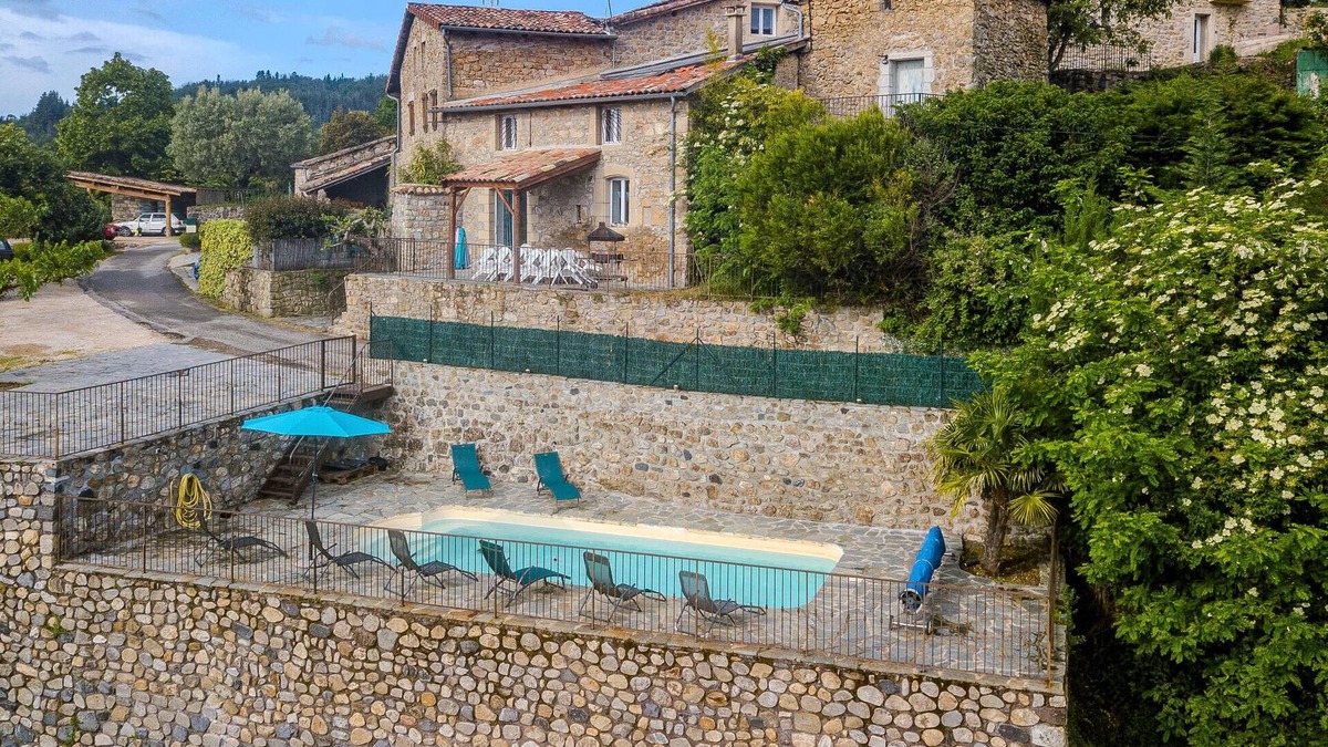 Pont-de-Labeaume House | Nice home in Pont de Labeaume