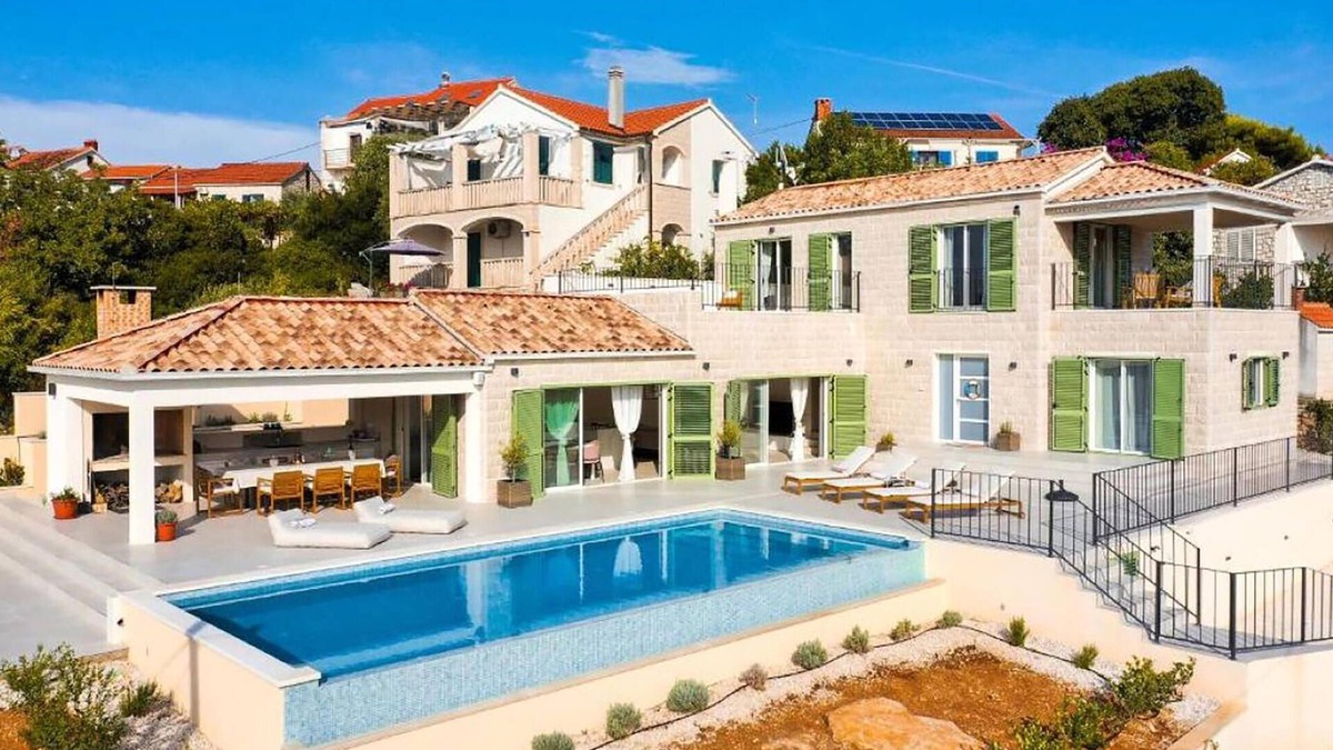 Splitska House | Nice home in Splitska