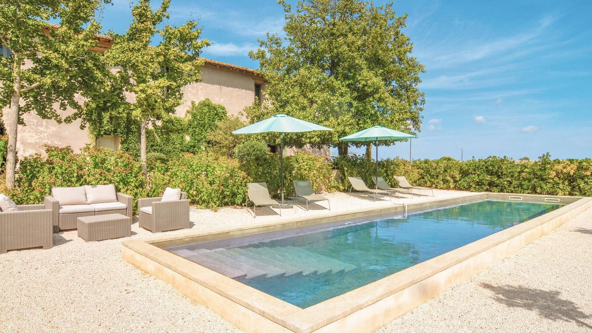 Saint-Gilles House | Nice home in St. Gilles