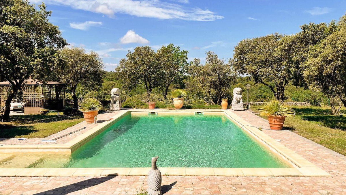Venasque House | Nice home in Venasque with kitchen