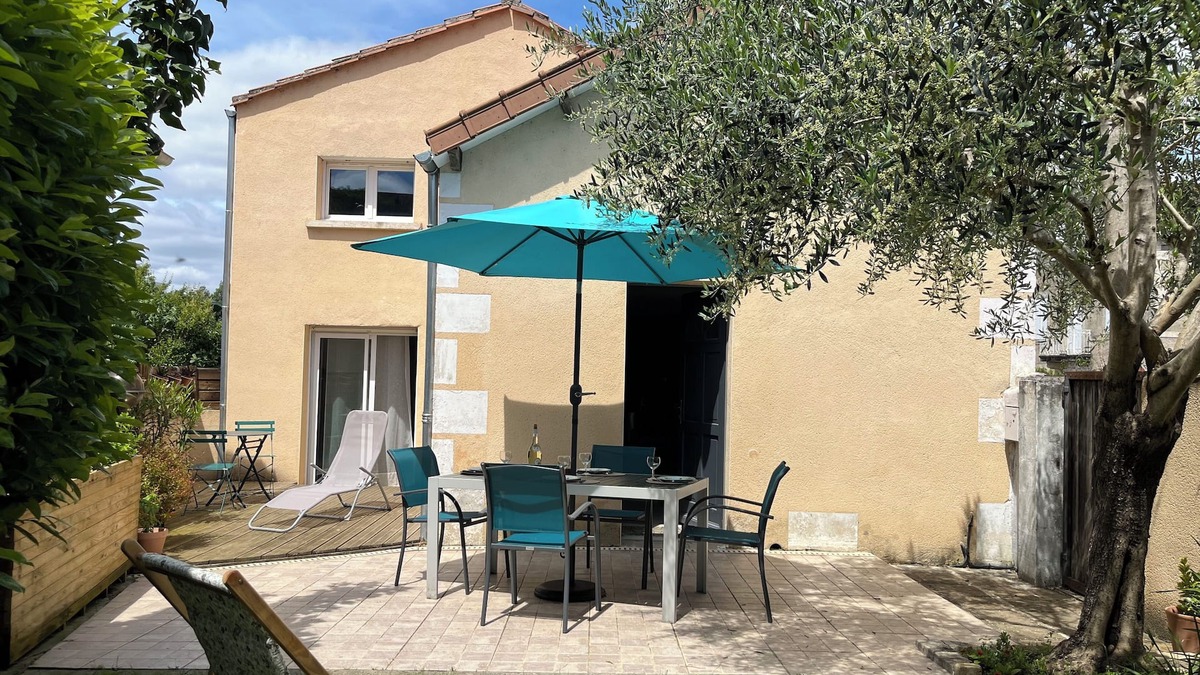 Perigueux House | Nice house 5mns from town center and greenway!