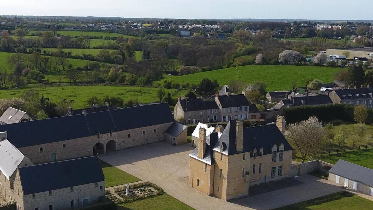 Bayeux Cottage | Nice house in Bayeux in an outstanding site.