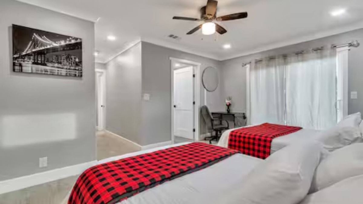 South San Jose House | nice house W/big kitchen safe/quiet neighborhood/ Free Wifi/Laundry/Parkings