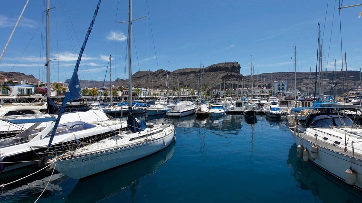 Playa de Mogan Apartment | Nice, modern apartment on the beach with sea view & terrace, free WiFi