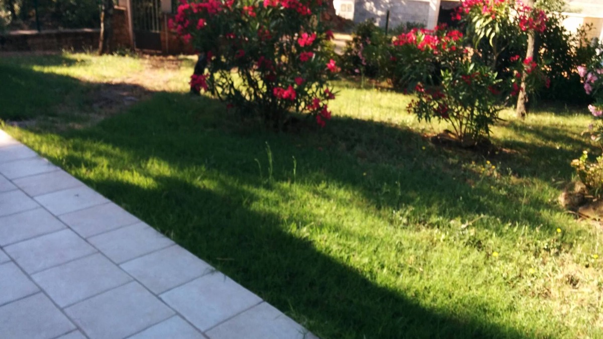 Suze-la-Rousse Apartment | Nice nice studio for lovers or friends