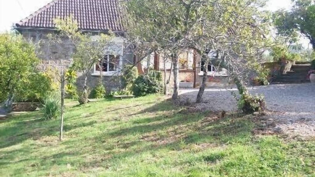 Jugeals-Nazareth Cottage | Nice one level Gite, 3 Epis, in a quiet area with a great view