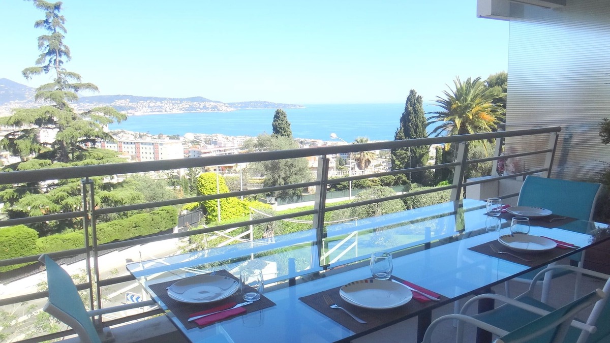 Caucade Apartment | Nice Ouest, magnificent air-conditioned 2 P/wifi with large terrace facing the sea