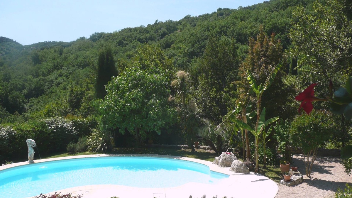 Le Bar-sur-Loup Villa | Nice Provencal villa with pool, quiet