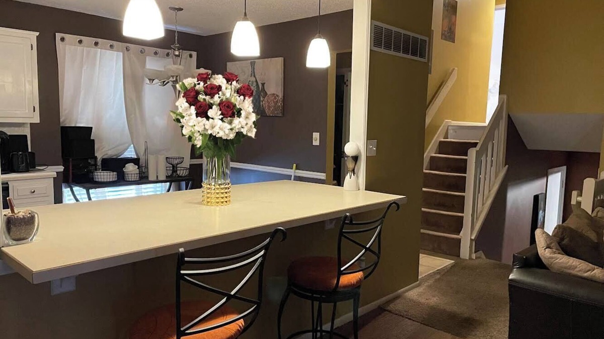 Overland Park House | Nice, quiet 3 bedroom oasis
