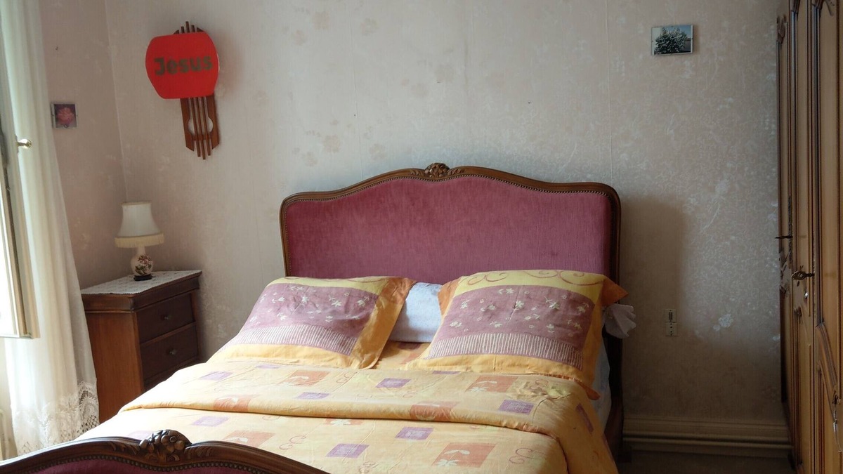 Romilly-sur-Seine House | Nice room close to shops