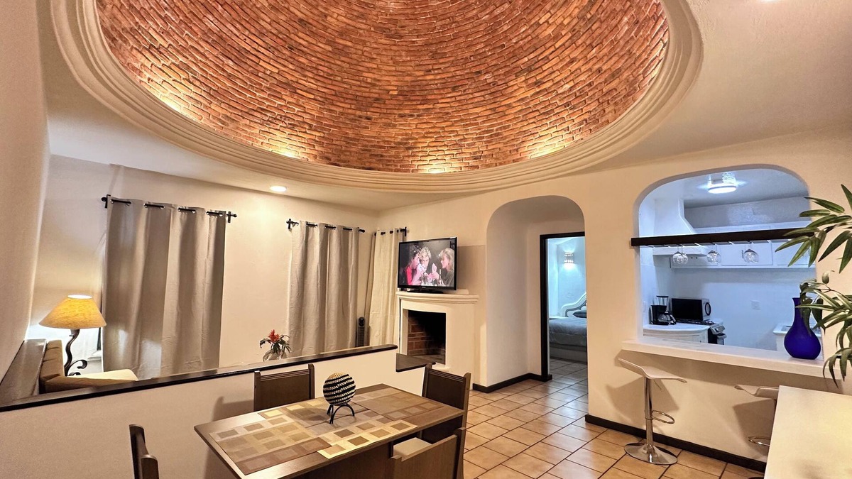 Chapala Centro Apartment | Nice small apartment with fast WiFi in Chapala