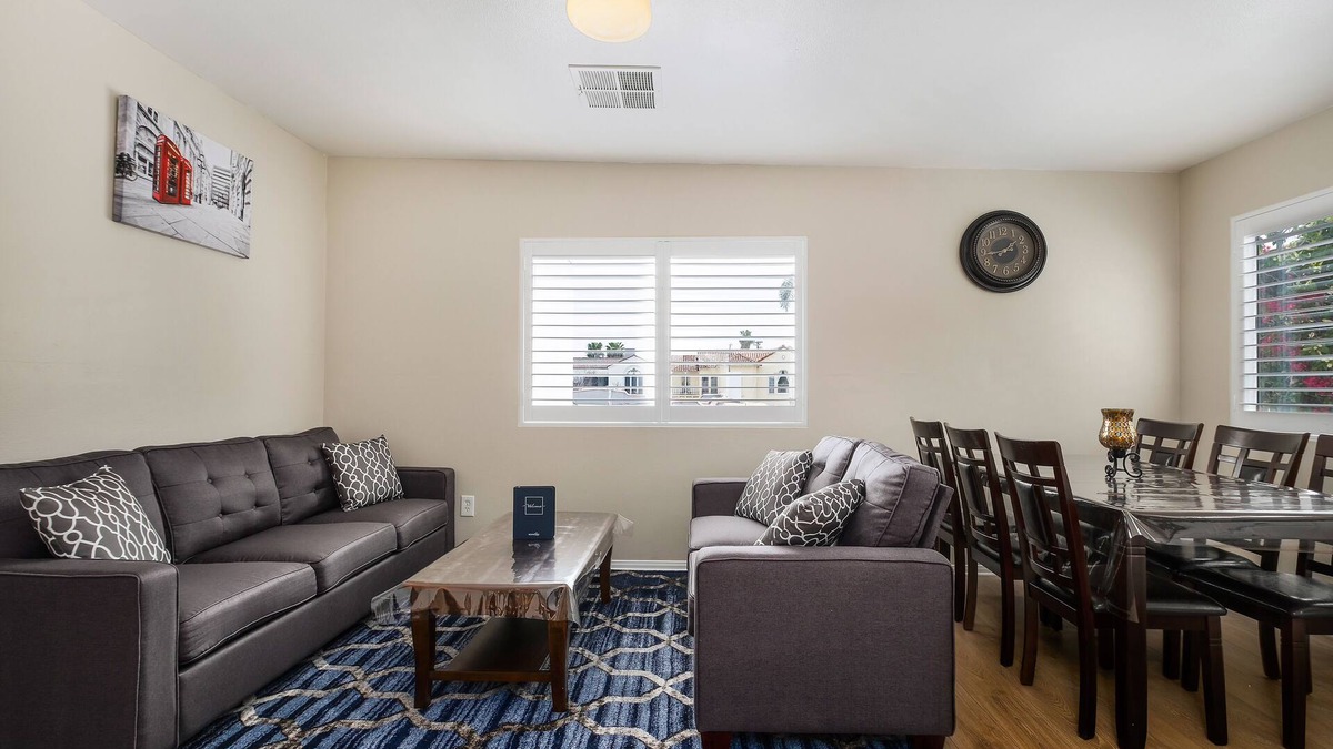 Mid-Wilshire House | Nice Trendy Stay in close proximity to hotspots