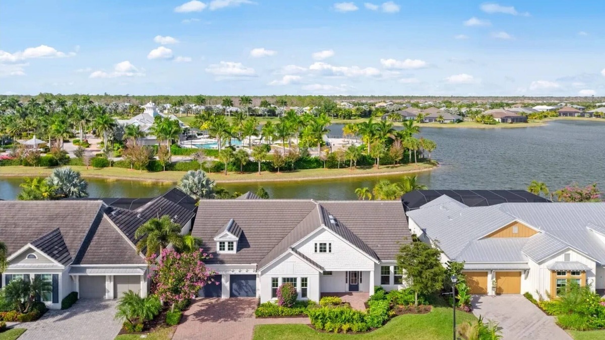 Naples House | Nicest House for Rent in Naples Reserve; 4 bdr; high ceilings; pool; lake view