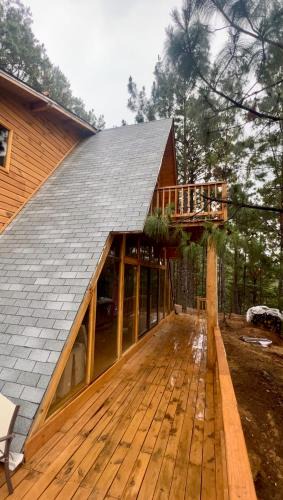 San Jose del Pacifico Ski Chalet | Nido de Madera