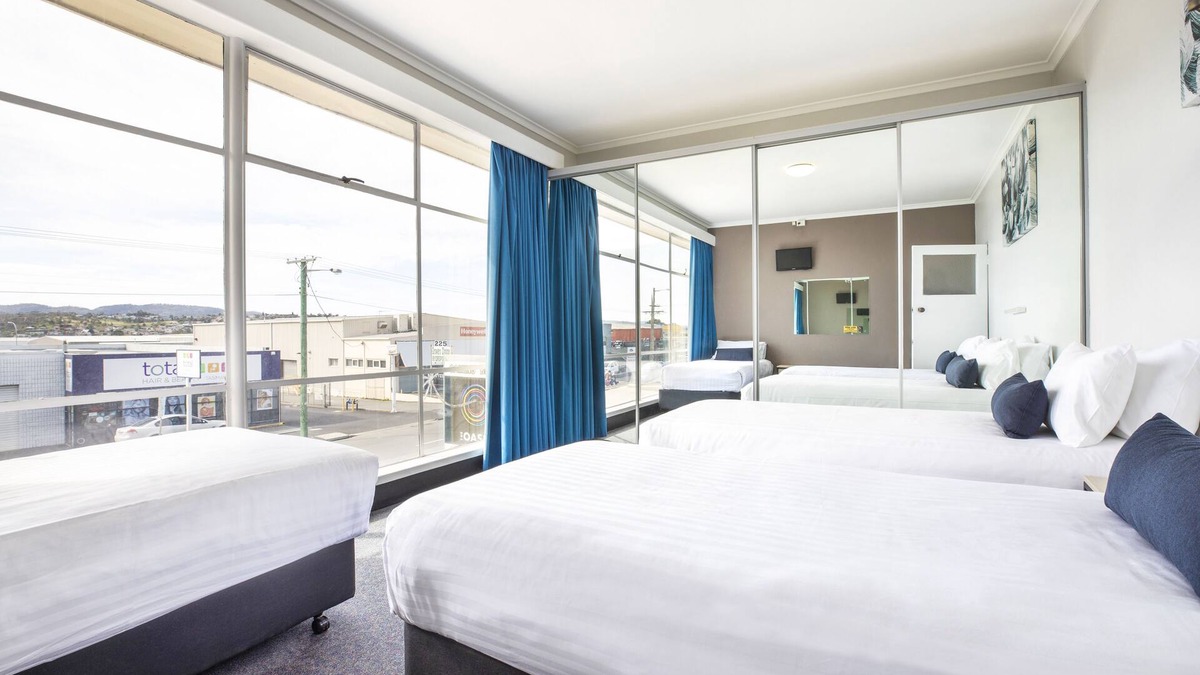 Derwent Park Hotel | Nightcap at Carlyle Hotel