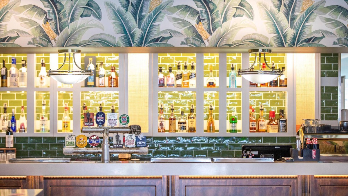 Nerang Hotel | Nightcap at Commercial Hotel