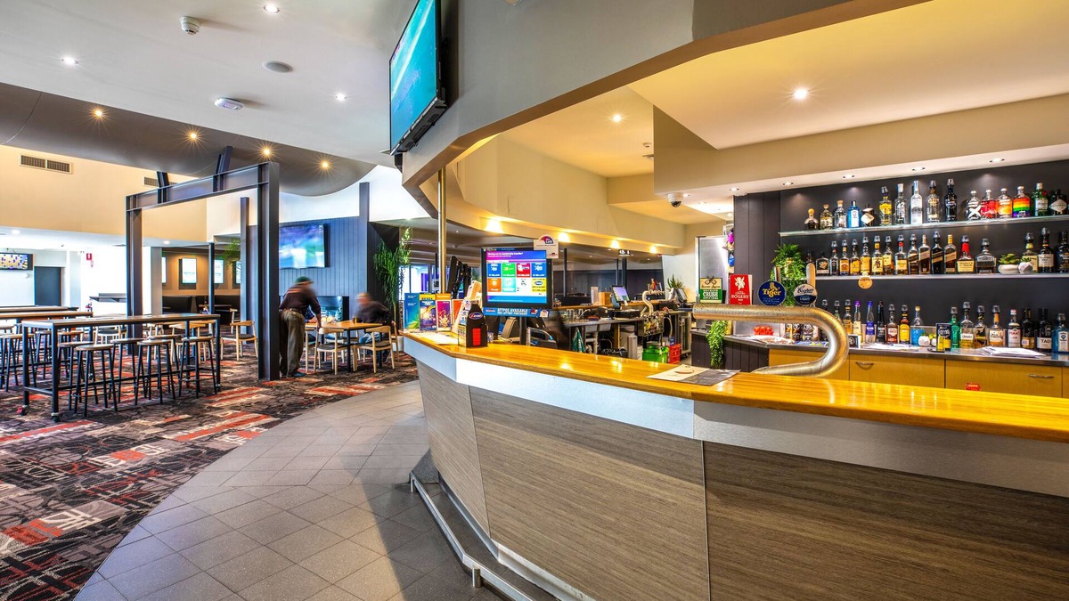 Woodville North Hotel | Nightcap at Finsbury Hotel