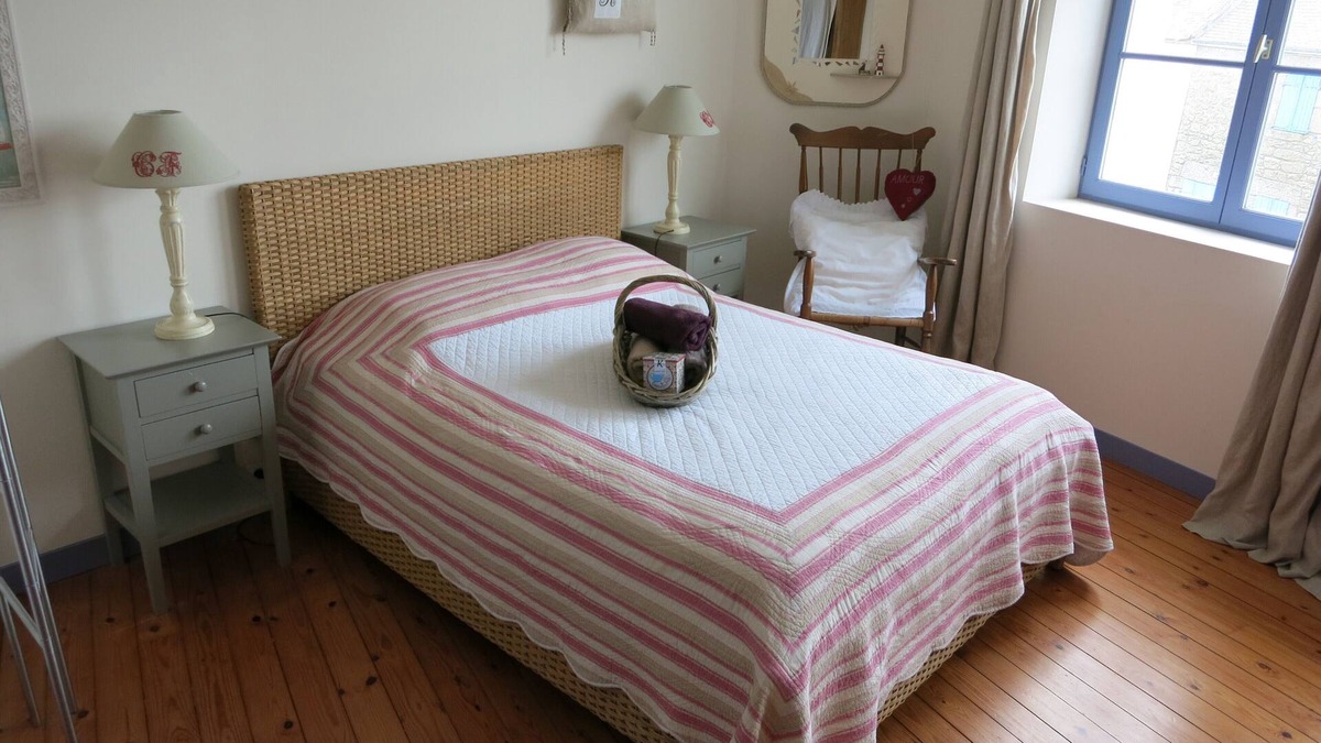Plouhinec House | Nightly rental with breakfast included (2 nights minimum)