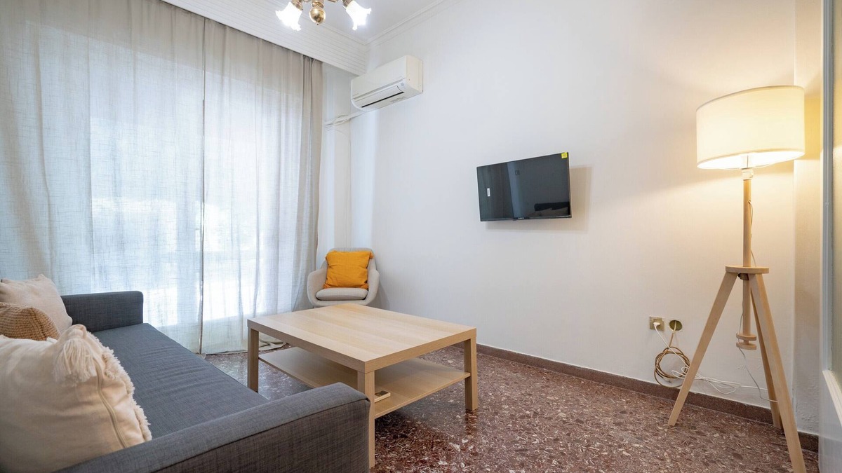 Nikaia Apartment | Nikaia One-Bedroom Comfort for 4 by ΜΡS