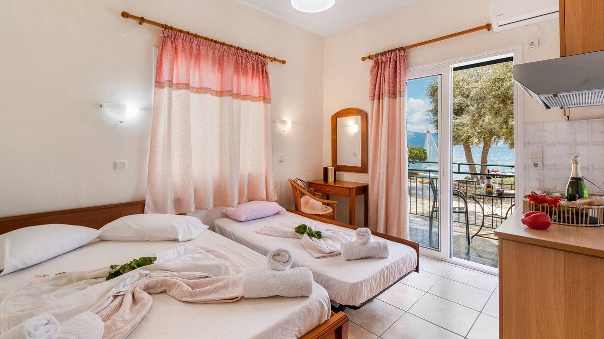 Nikiana Apartment | Nikiana Club - Studio 5 Apartment-Studio with Sea View, Shared Pool & Wi-Fi