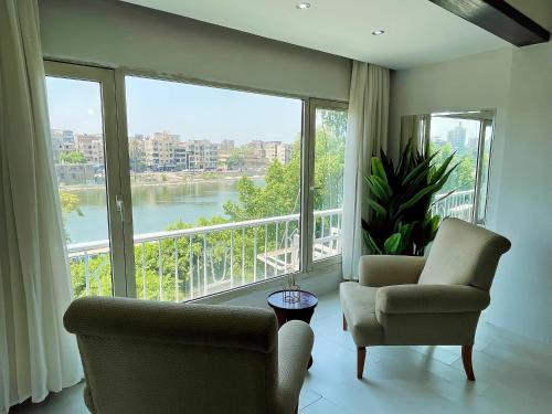 Zamalek Apartment | Nile Zamalek 3BR Abu El Feda
