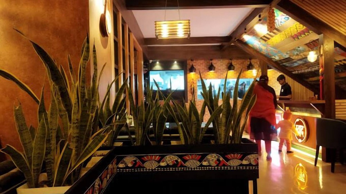 Sahibganj Hotel | Nilima palace