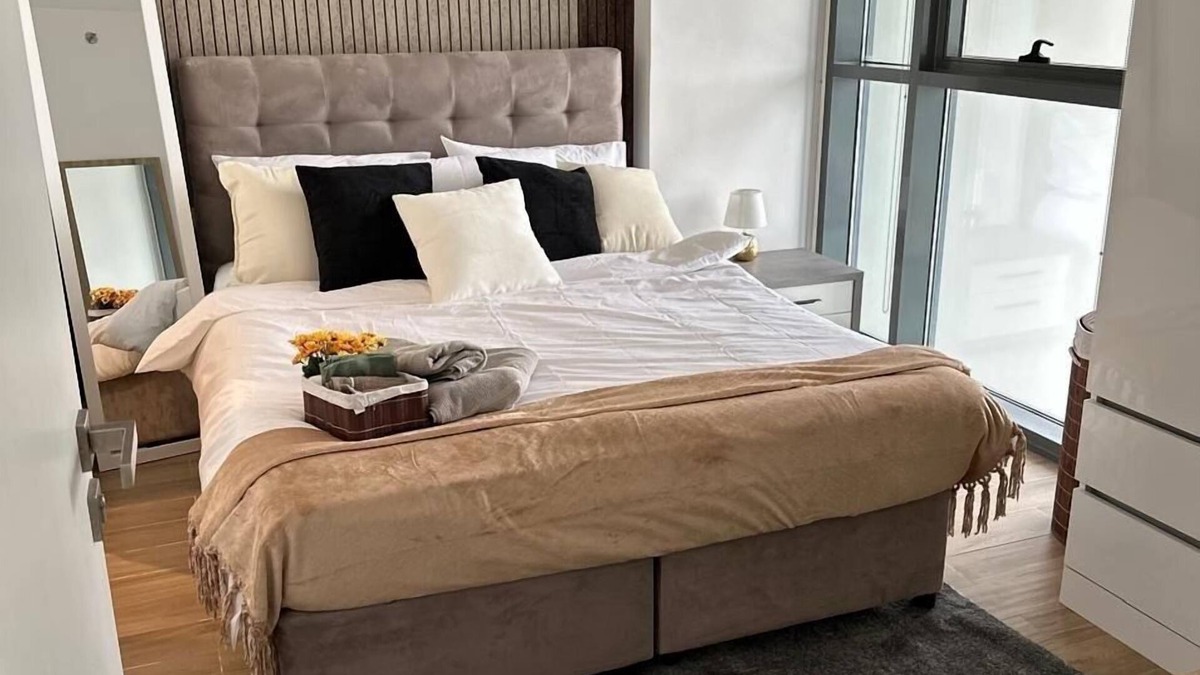 Al Raha Beach Apartment | nIN ABU DHABI three-bedroom duplex apartment accommodate 4 people.facilities