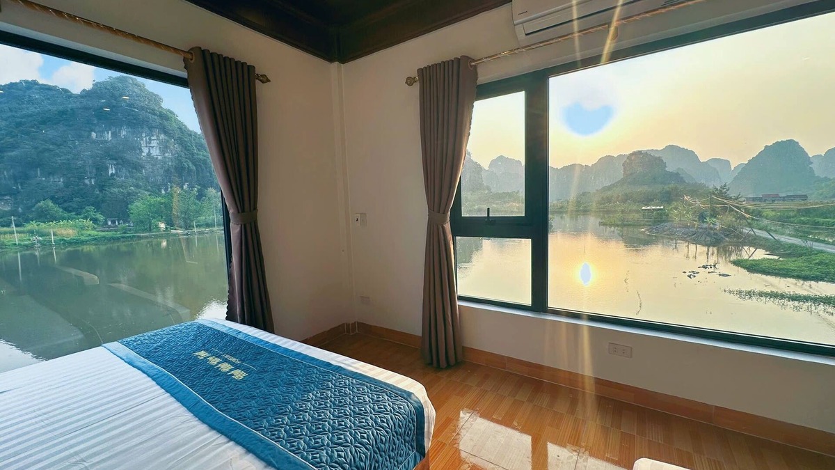 Ninh Binh House | Ninh Binh homestay. view wonderful, the rice fields the pleasant lotus fragrance