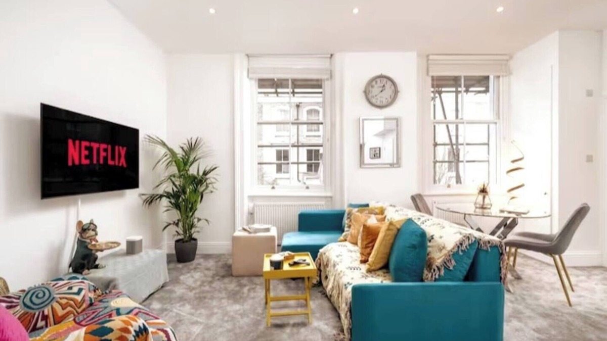 Redcliffe Apartment | Niru Experience Elegant Apartment in Kensington