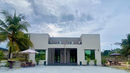 Kampung Penarik House | NitaDinn Guest House