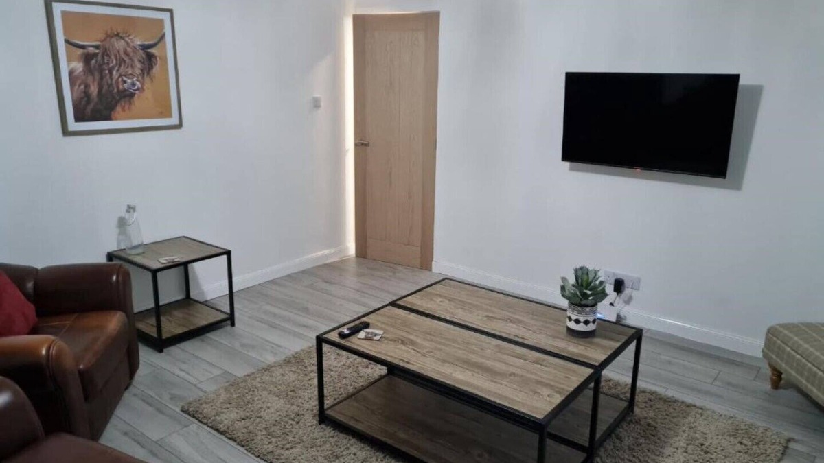 Wick Apartment | No 14 - Three-Bedroom Apartment