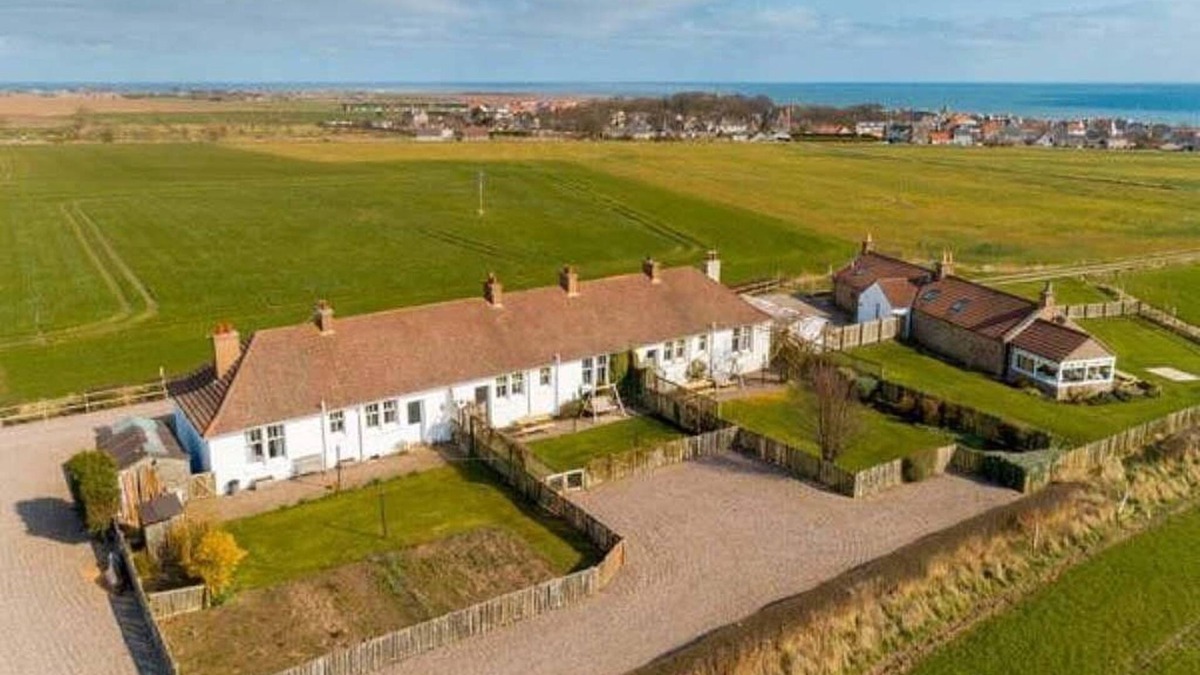 Anstruther Cottage | No. 3 Sypsies Cottages, Crail