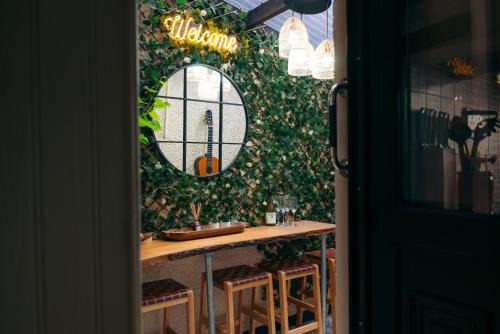 Cookstown House | No 50 Chapel Street Townhouse