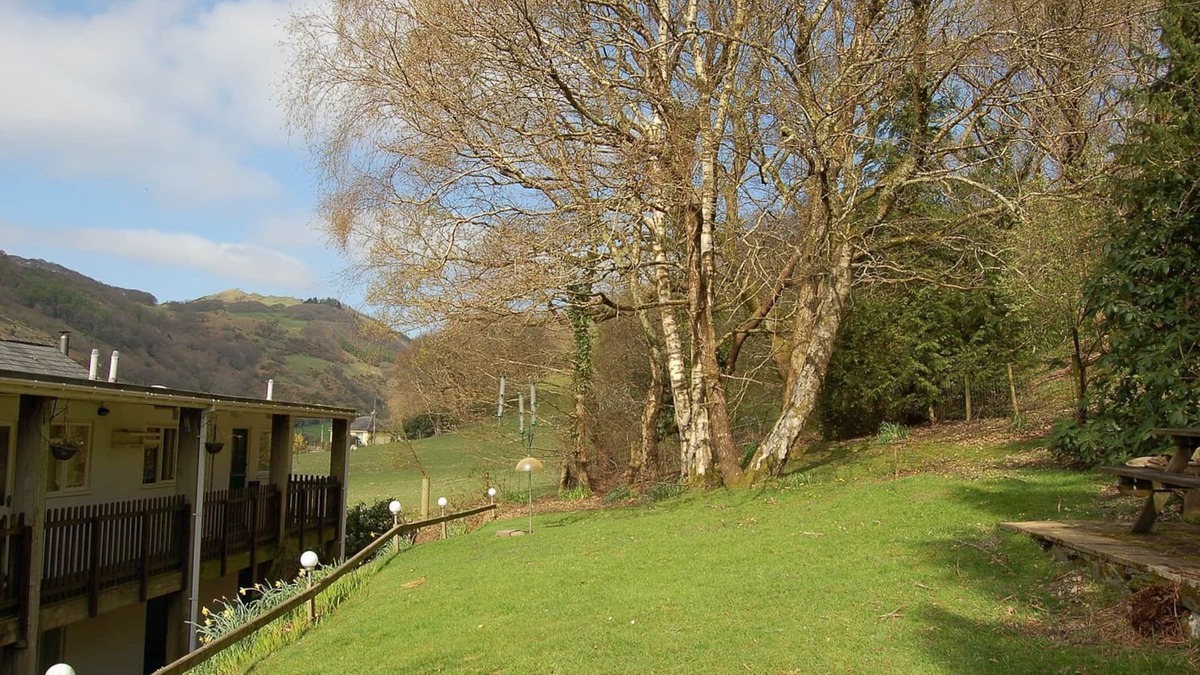 Bryn-crug Cottage | No 6 at Dolgoch Falls Cottages