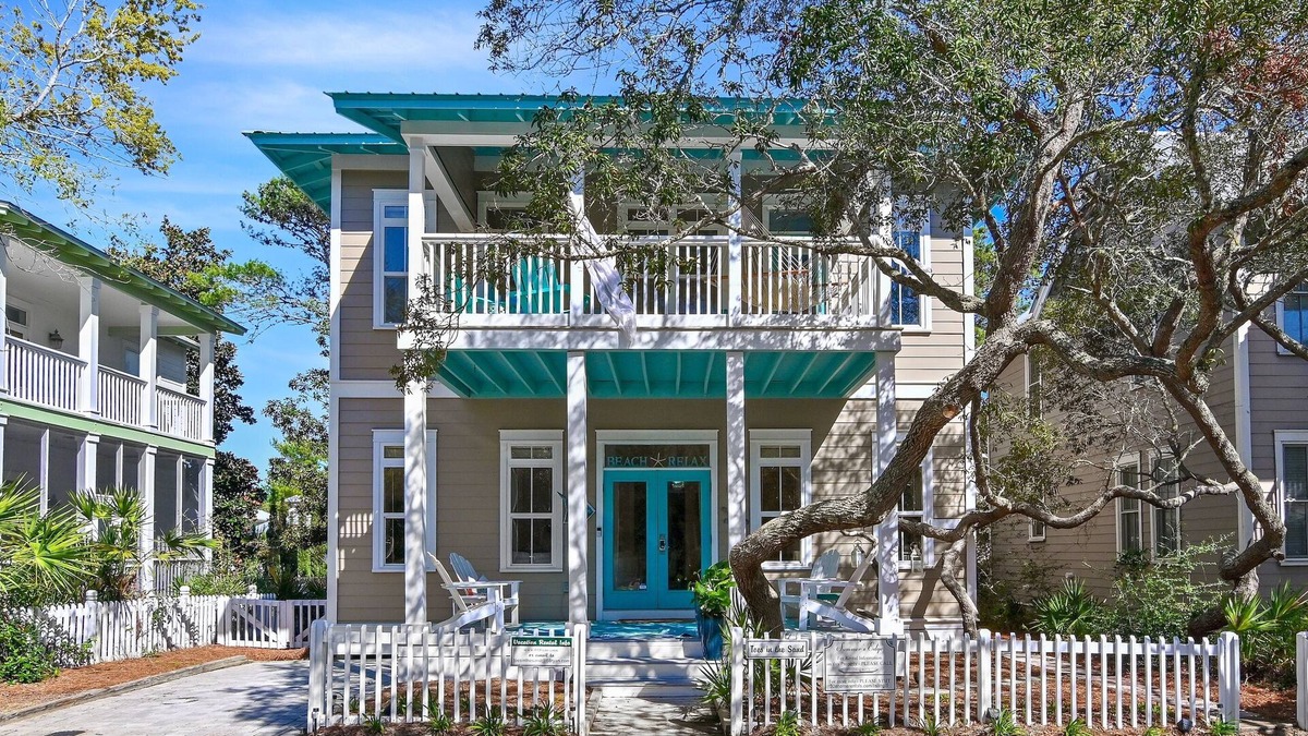 Seagrove Beach House | NO HASSLE BEACH ACCESS! 3 bd, 3ba, 2 Pools, Pet Friendly-10% off 7-day rentals