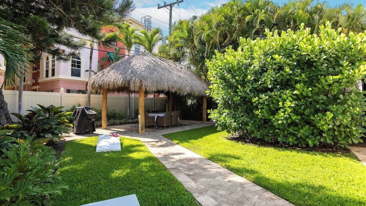 Lake Ridge Apartment | 🐾No pet fee★ TIKI HUT ⛱️ 5 mins to Beach & Las Olas