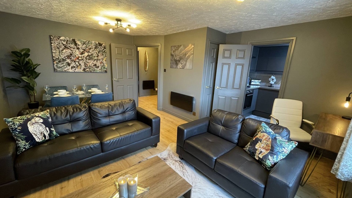 Leamington Spa Apartment | No24 - 2-bed Boutique Apartment - Hosted by Hutch