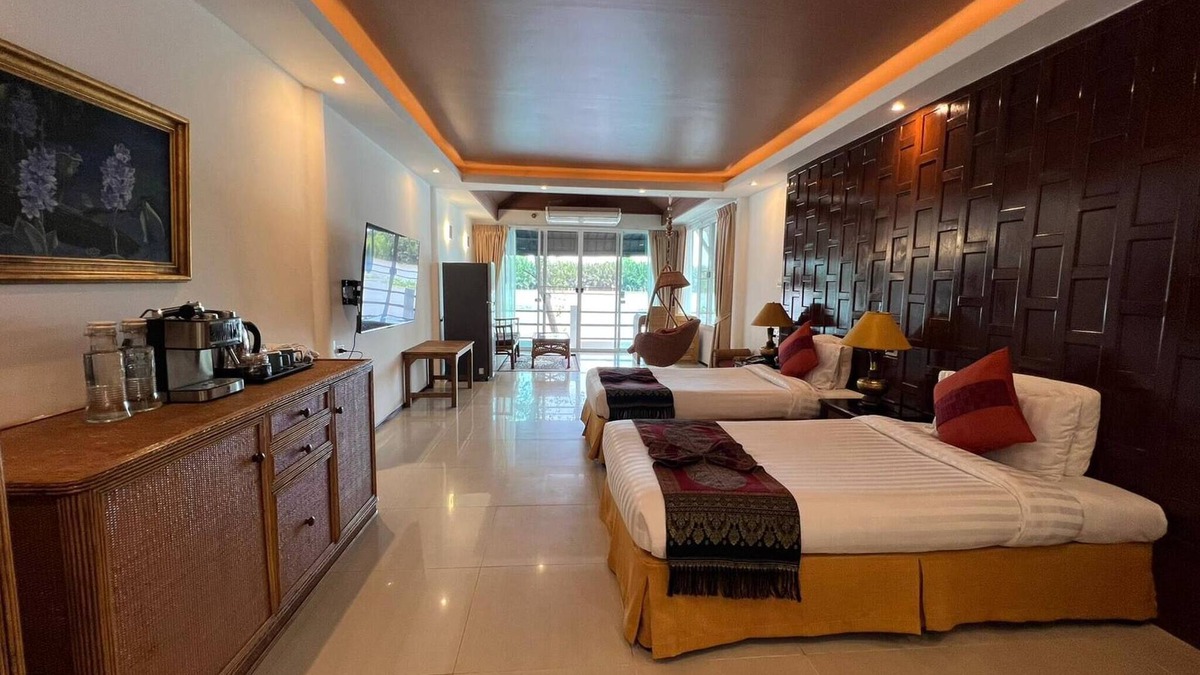 Bang Khla House | No6 Double Suite, Rainbow Arokaya Welness Resort