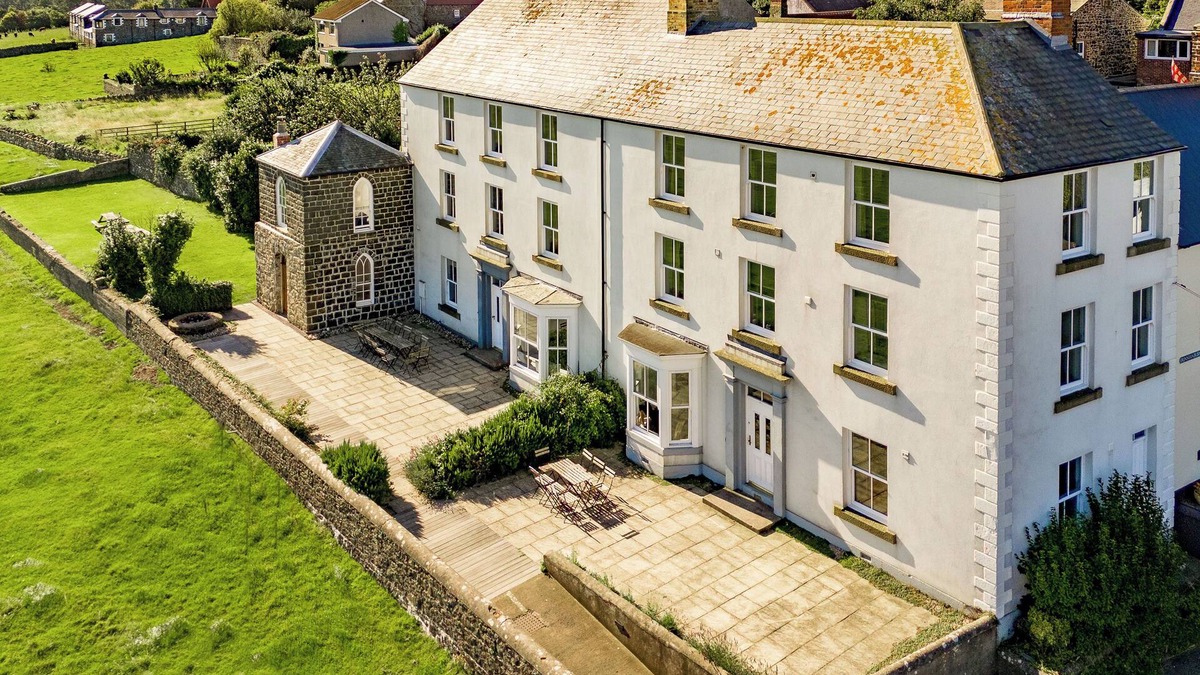 Embleton Cottage | NO6 SEA LANE, family friendly, country holiday cottage in Embleton