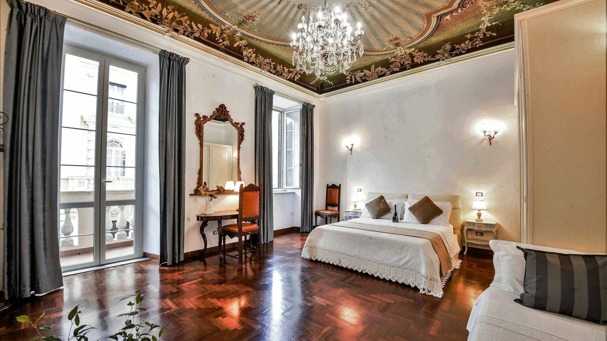Rione XVIII Castro Pretorio Apartment | ☆ Noble Suite ☆